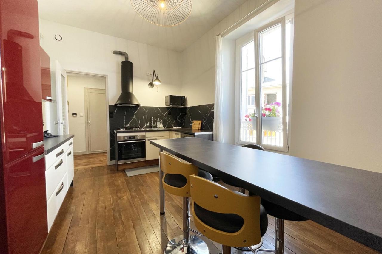 Appartement Haussmannien Proche Gare Chartres Buitenkant foto